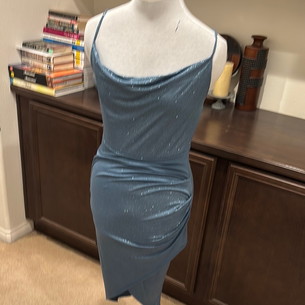 Elegant Blue Sleeveless Dress